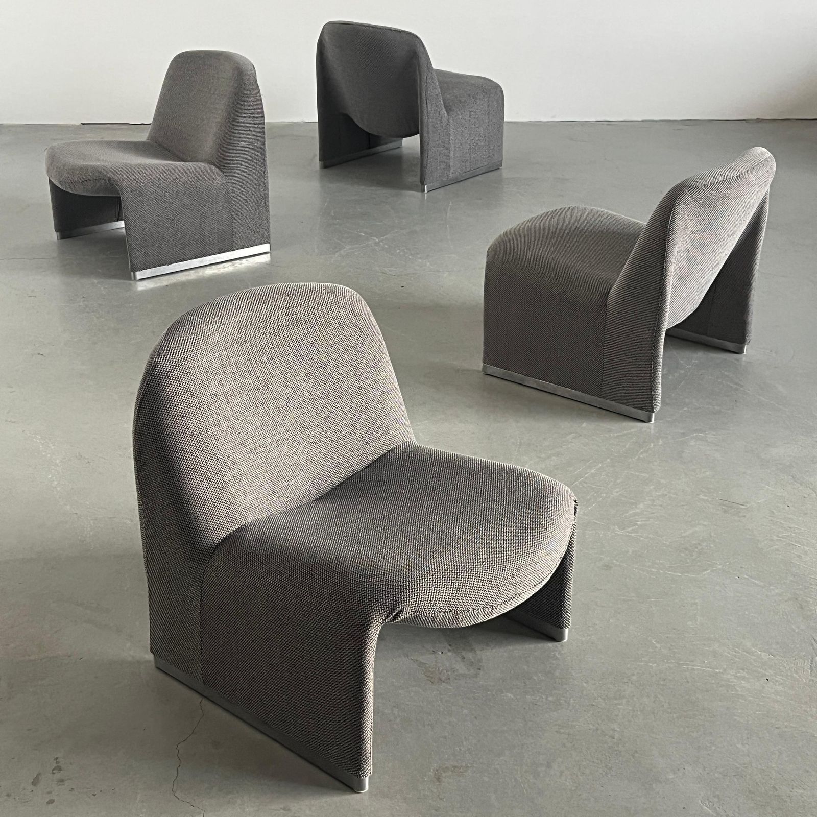1 Of 4 Vintage Gray ‘Alky’ Chairs By Giancarlo Piretti For Anonima Castelli, 70s photo for sale
