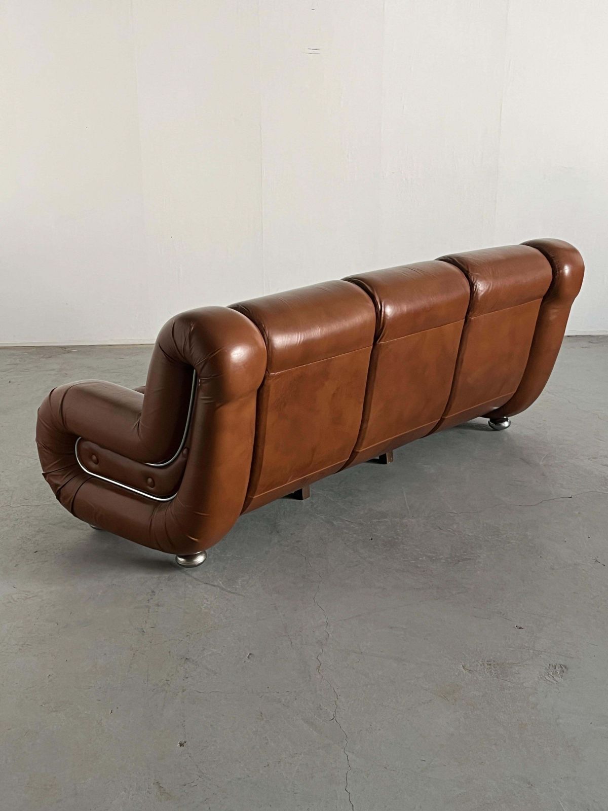 Italian Space Age Living Room Set In Cognac Leather And Chrome, 1970s Italy photo vintage