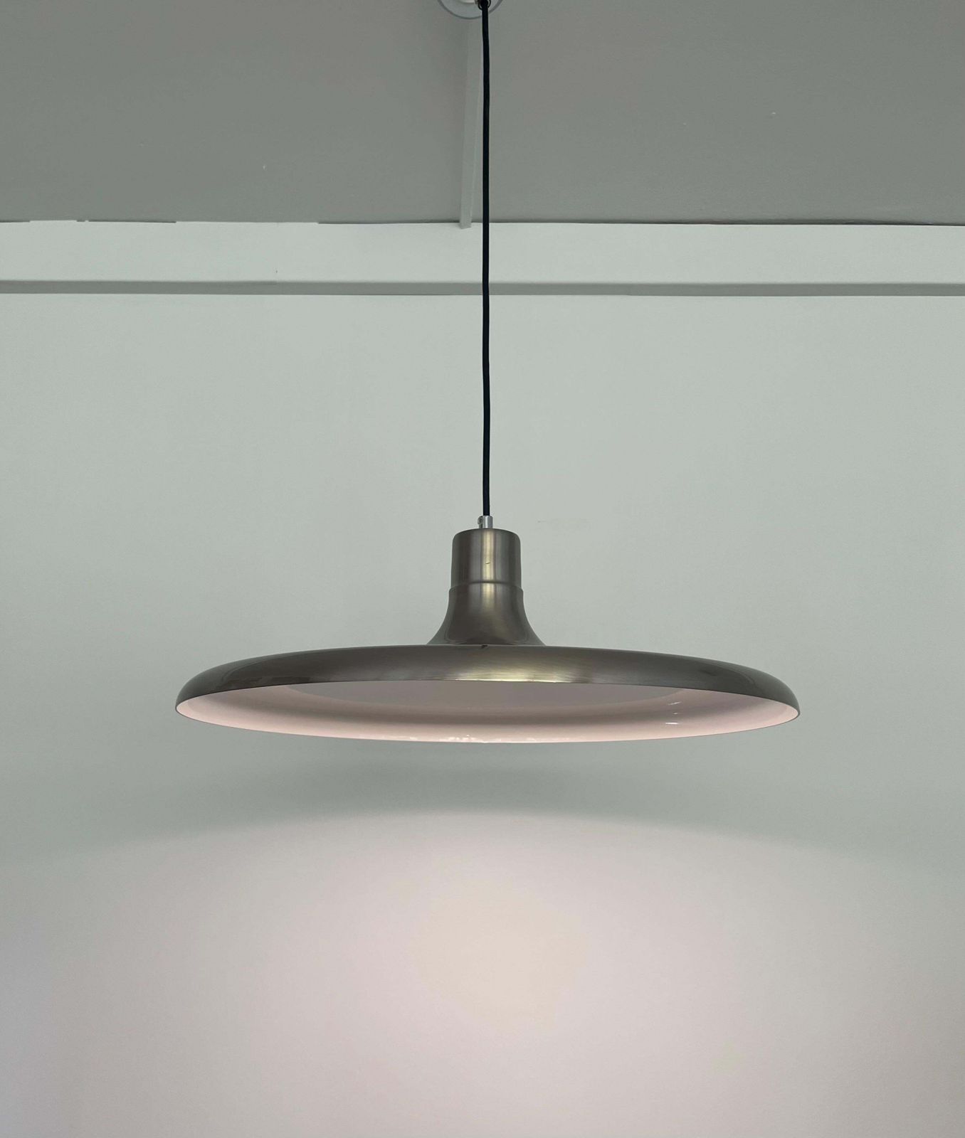 Mid Century Metal Chandelier By Leonardo Marelli For Estiluz, 1970s photo vinterior