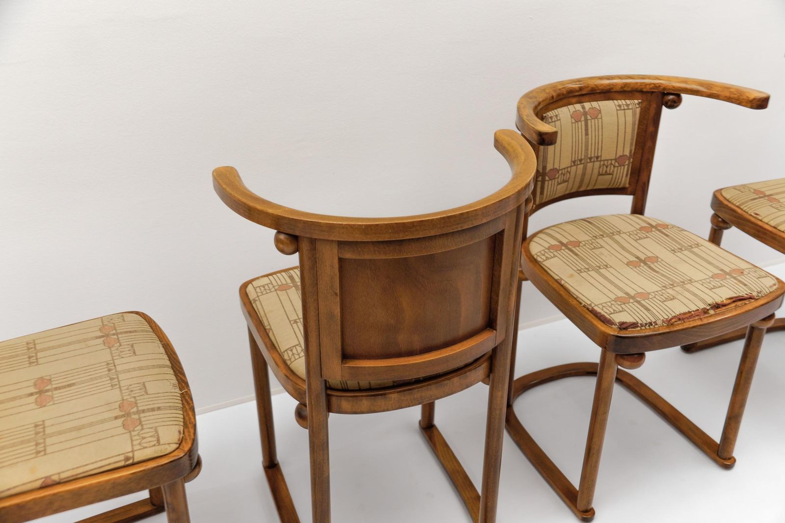 photo vintage Set Of 4 Bat Chairs By Josef Hoffmann For Wittmann Austria