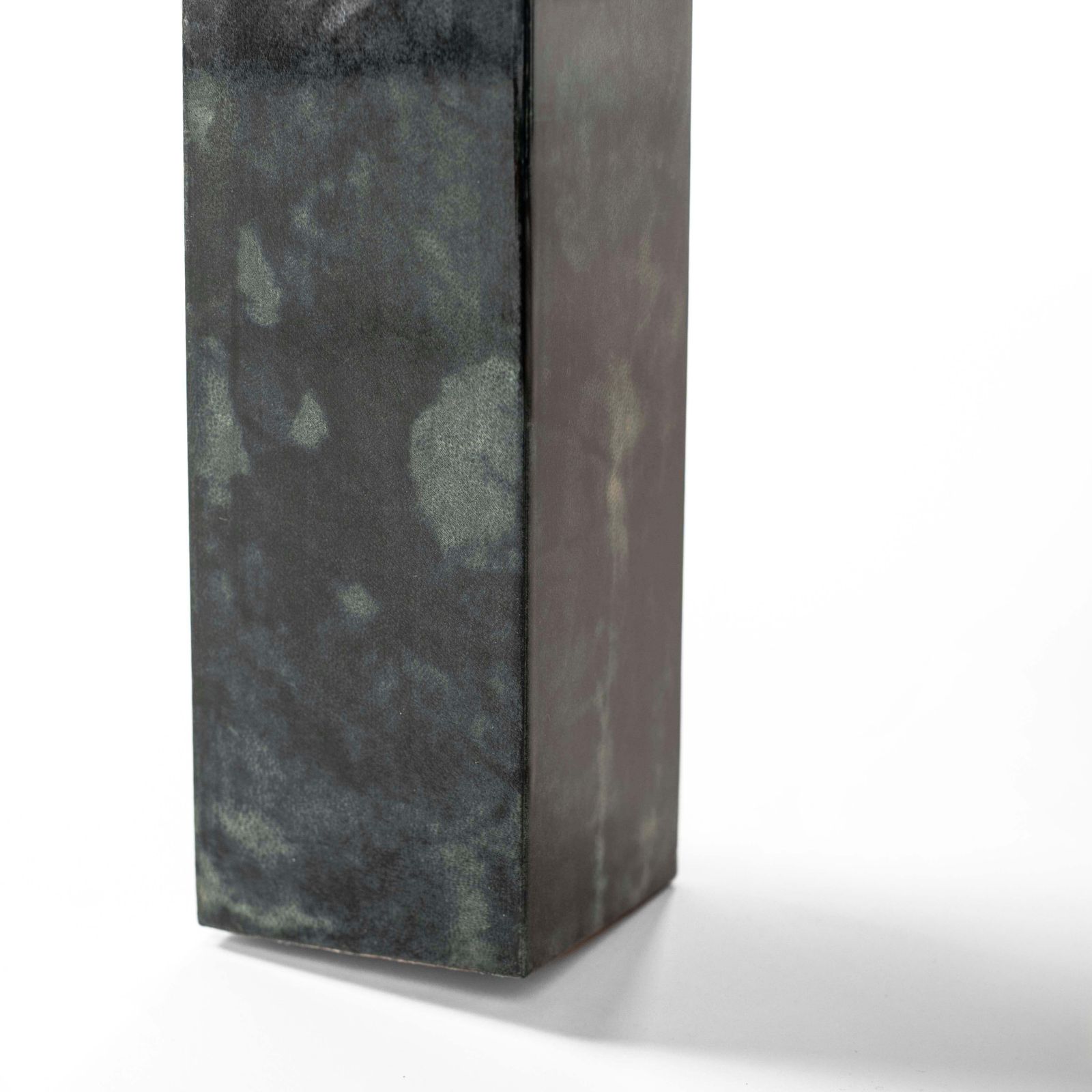photo vintage Italian Mid Century Green Goatskin Square Sofatable By Aldo Tura 1970s, Signed