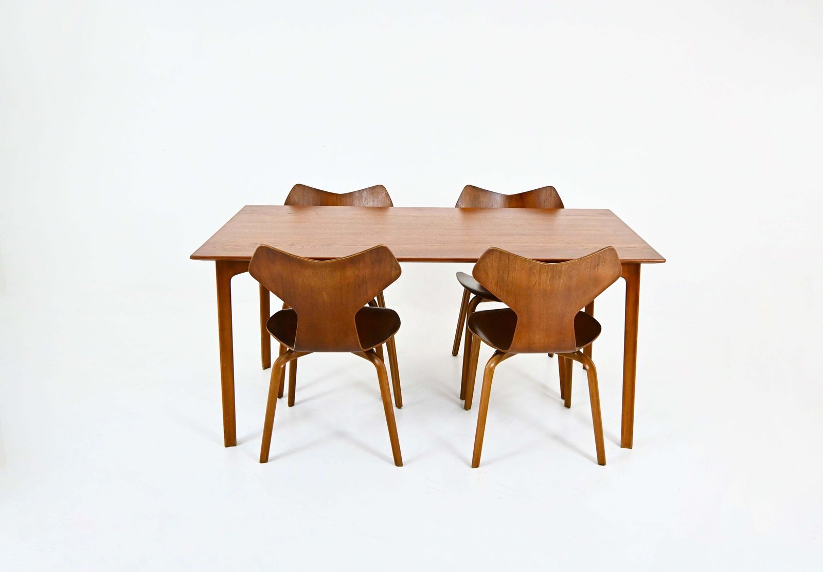 Dining Set By Arne Jacobsen For Fritz Hansen, 1950s photo Furniture