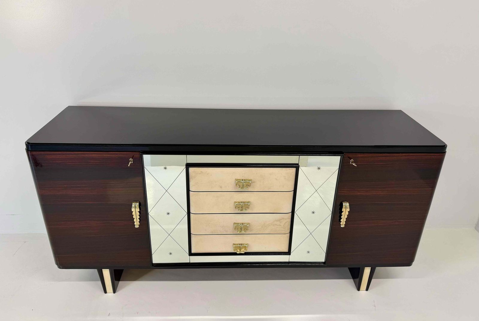 Italian 1940s Art Deco Sideboard In Macassar, Parchment, Attr. Osvaldo Borsani photo furniture