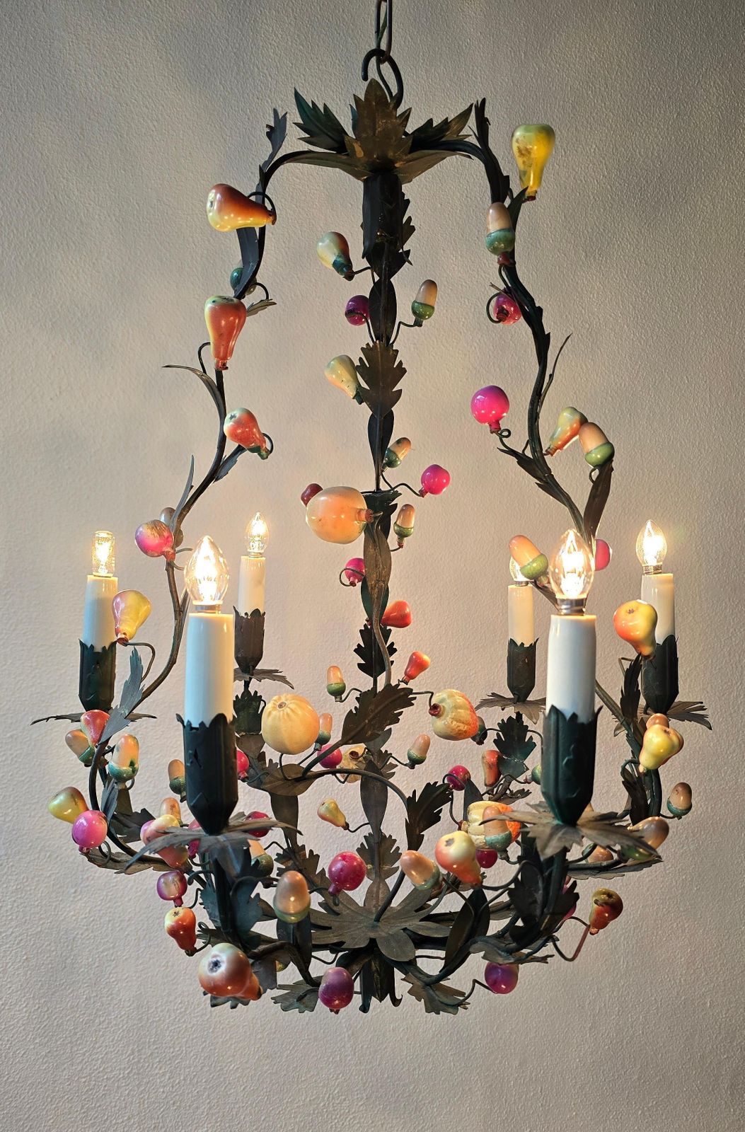Italian 1950s Tole Fruit Chandelier, Florentine Hollywood Regency Style photo vinterior