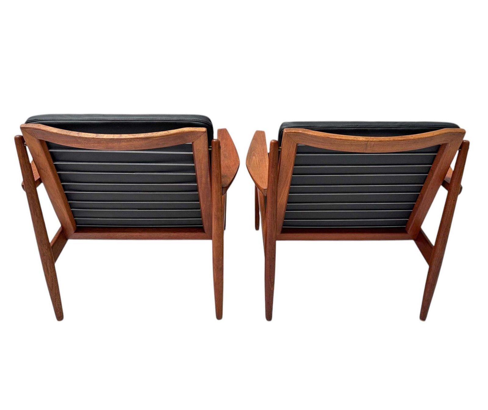 Two Mid Century Modern Lounge Chairs By Arne Vodder For Glostrup, 1950s photo Furniture