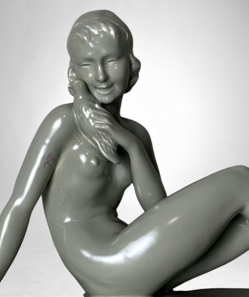 photo furniture Art Deco, Saint Clement Style Ceramic Figure Of A Young Woman