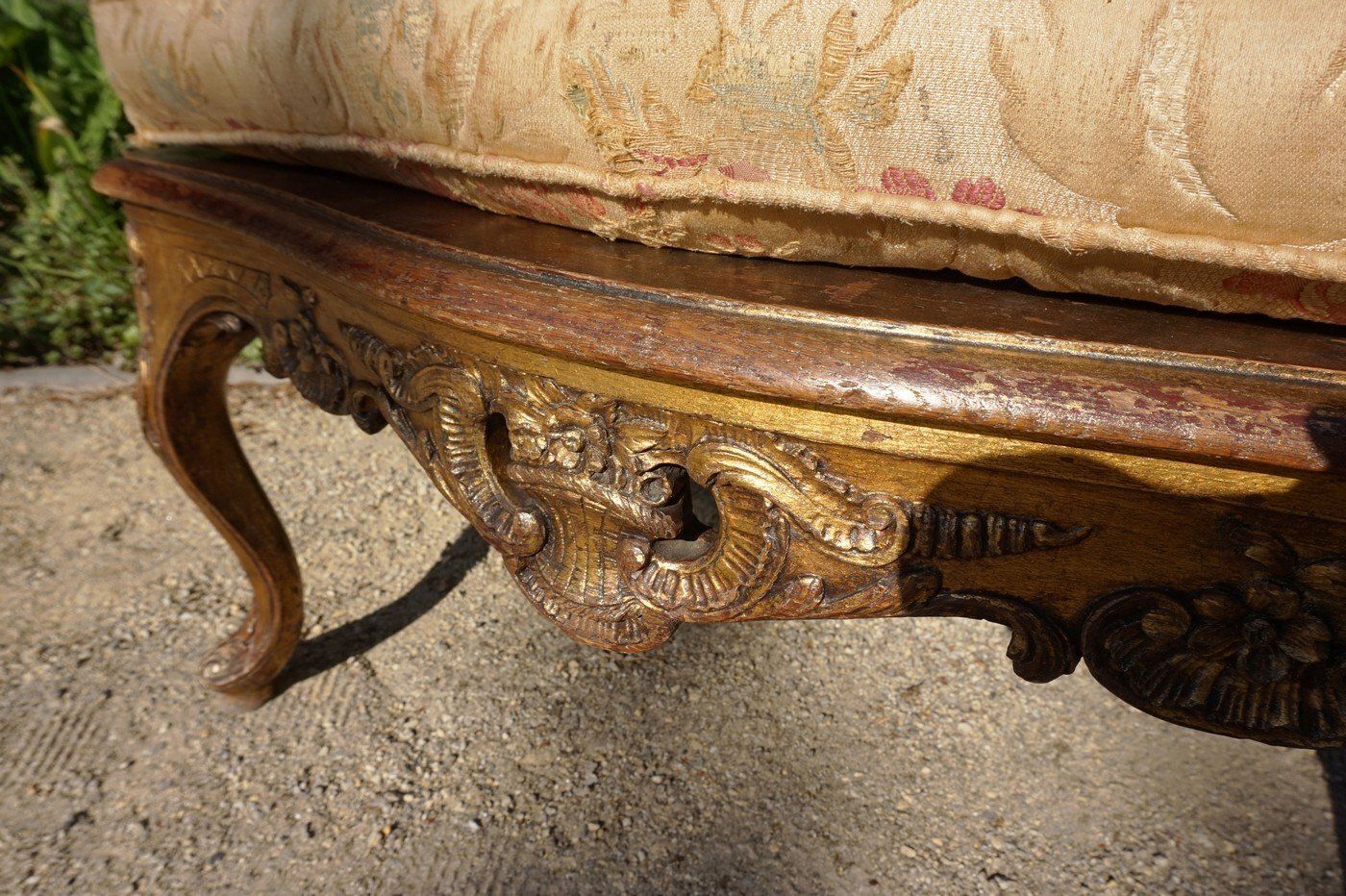 Early 18th Century Gilded Carved Oak Wooden Highback Armchair photo Furniture