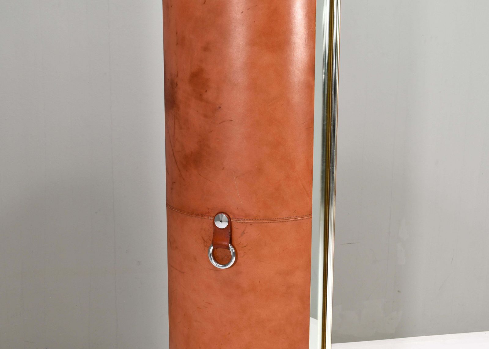 photo for sale Guido Faleschini Tucroma Swivel Dressing Cabinet For I4mariani – 1971