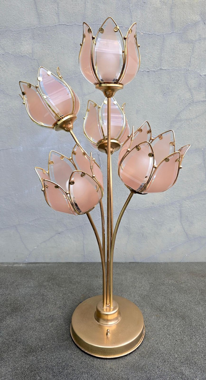 photo furniture Italian Floral Glass And Brass Tulip Table Lamp, 1970s
