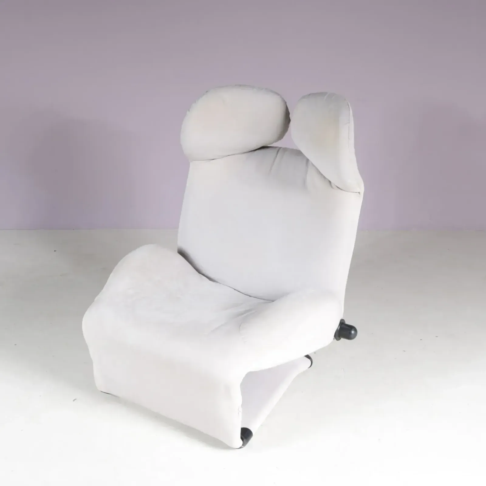 1980s “Wink” Chair By Toshiyuki Kita For Cassina, Italy photo vintage