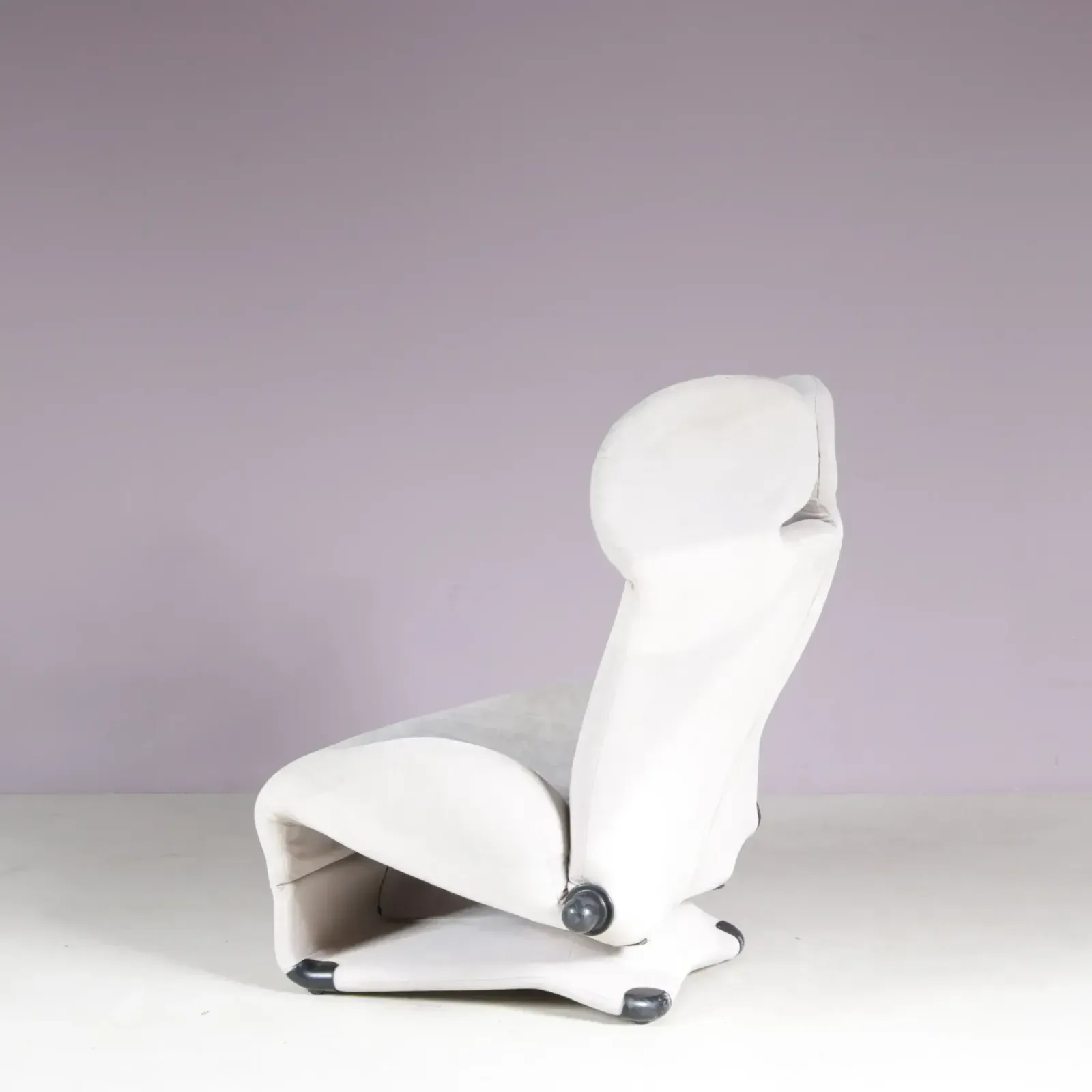 Furniture 1980s “Wink” Chair By Toshiyuki Kita For Cassina, Italy photo
