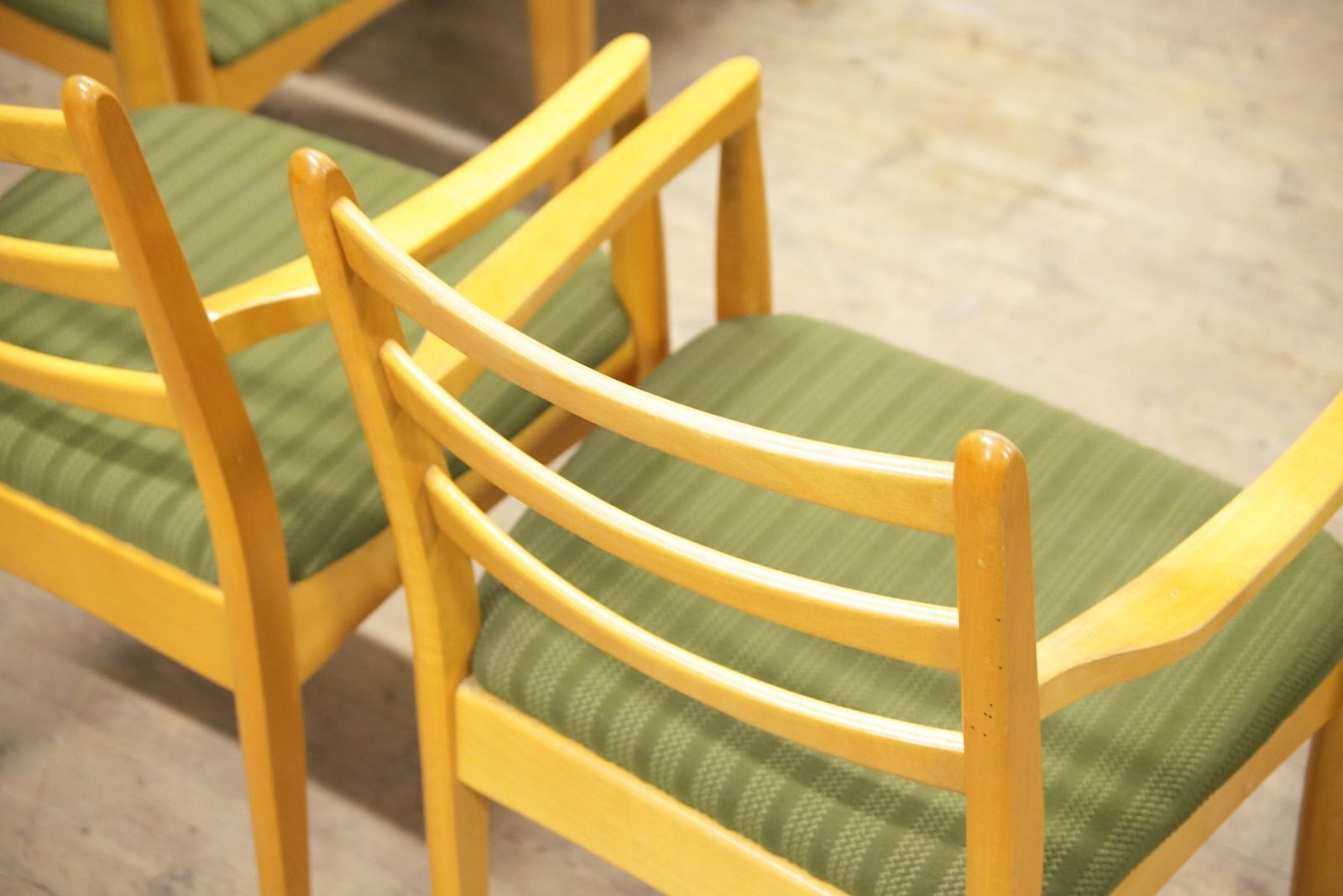 1040.0 Mid Century Eetstoelen Met Armleuningen, Voormalig Tsjecho Slowakije, Jaren 1970, Set Van 10 photo