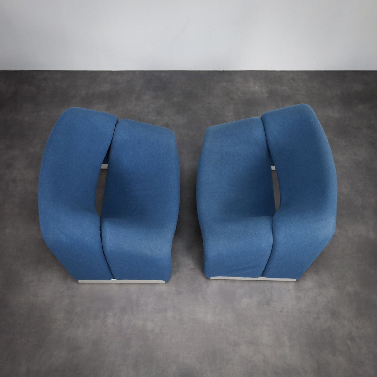 Pair Of F598 Groovy Chairs By Pierre Paulin For Artifort, Netherlands, 1970s photo buy