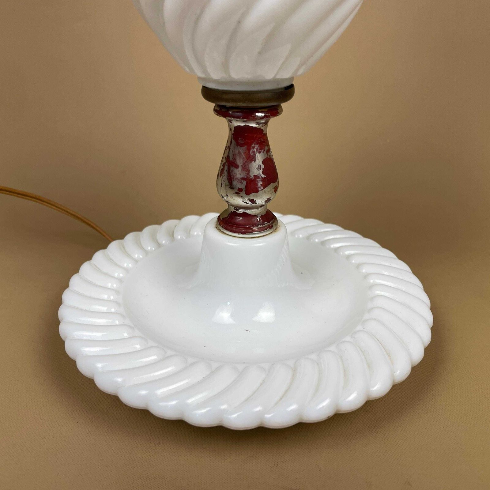 Vintage Milk Glass White Lamp Light Table Swirl Pattern Boudoir Accent 33cm Bedside Side Swirled Design Round Ball photo buy