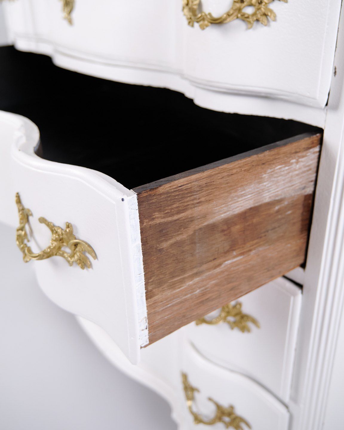 photo for sale Antique Baroque Chest Of Drawers/Drawer Chest With 4 Drawers   Baroque   White Painted & Brass Handles   1760s
