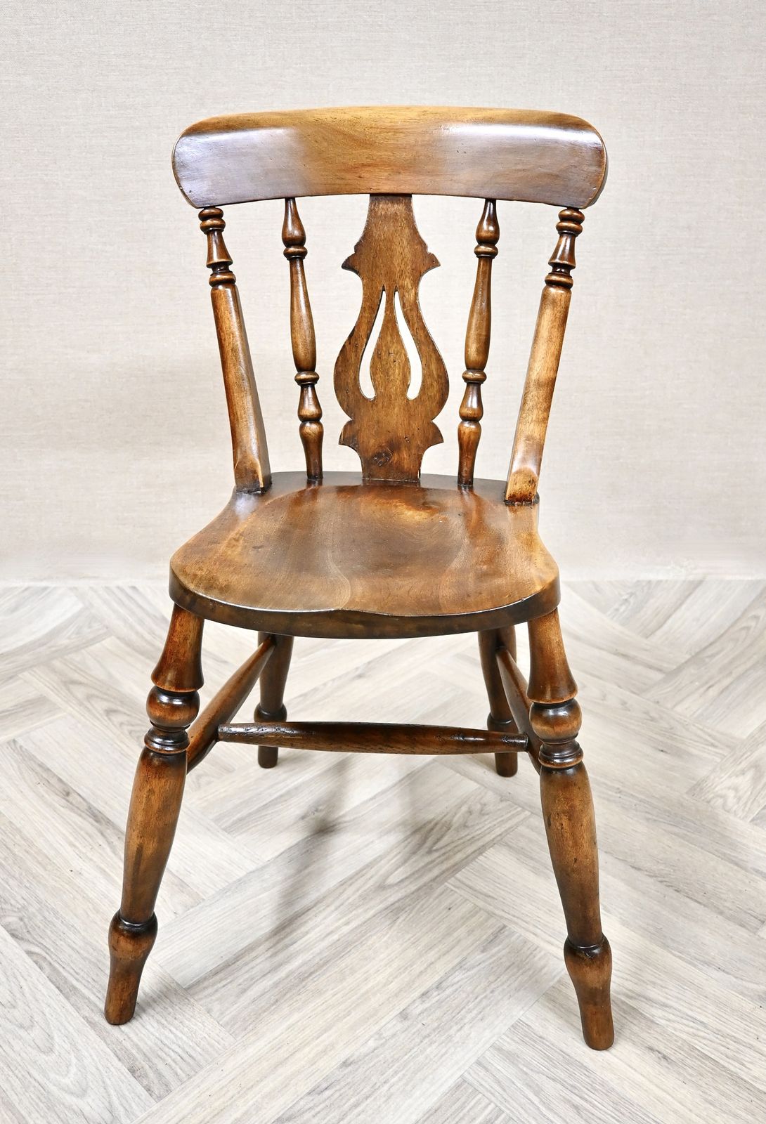 Set Of 4 Antique Windsor Lyreback Kitchen Dining Chairs photo furniture