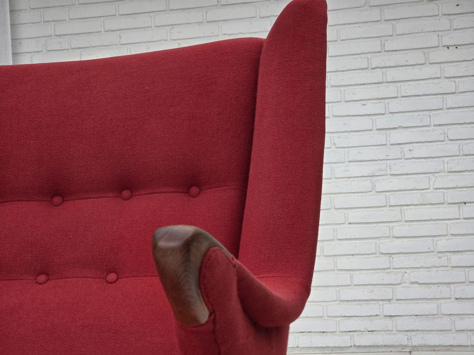 photo vinterior 1970s, Danish Design By Bent Møller Jepsen, "Teddy" Chair, Furniture Wool, Teak Wood.