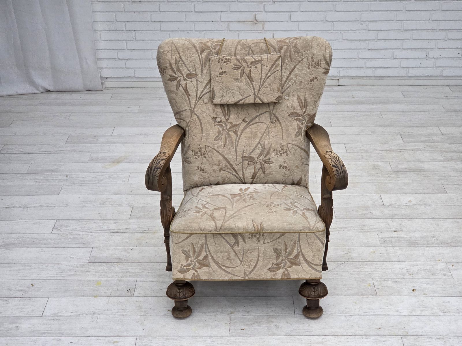 1960s, Danish Armchair, Beige/Brown Furniture Fabric, Carved Oak Wood. photo vintage