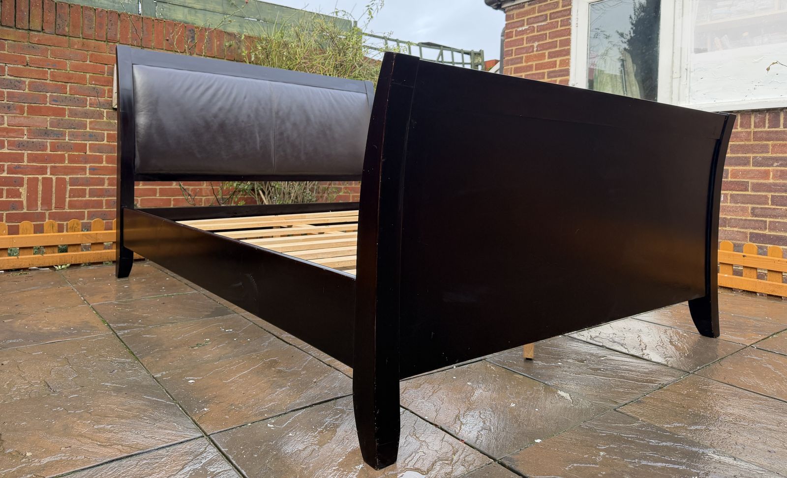 475.0 Stunning Deep Merlot Contemporary Sleigh King Bed Frame With Leatherette Head Board – Very Good Condition photo