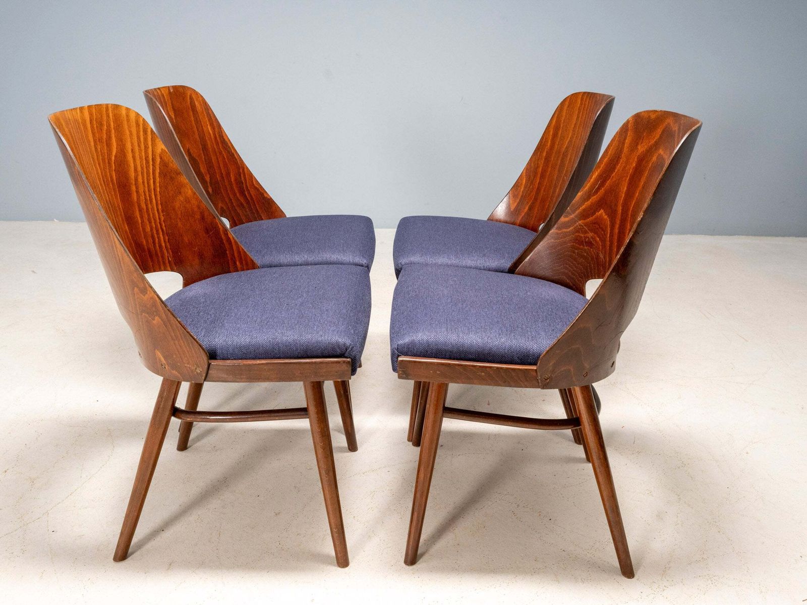 Set Of 4 Ton 514 Chairs, Oswald Haerdtl, Czechoslovakia, 1950s photo Furniture