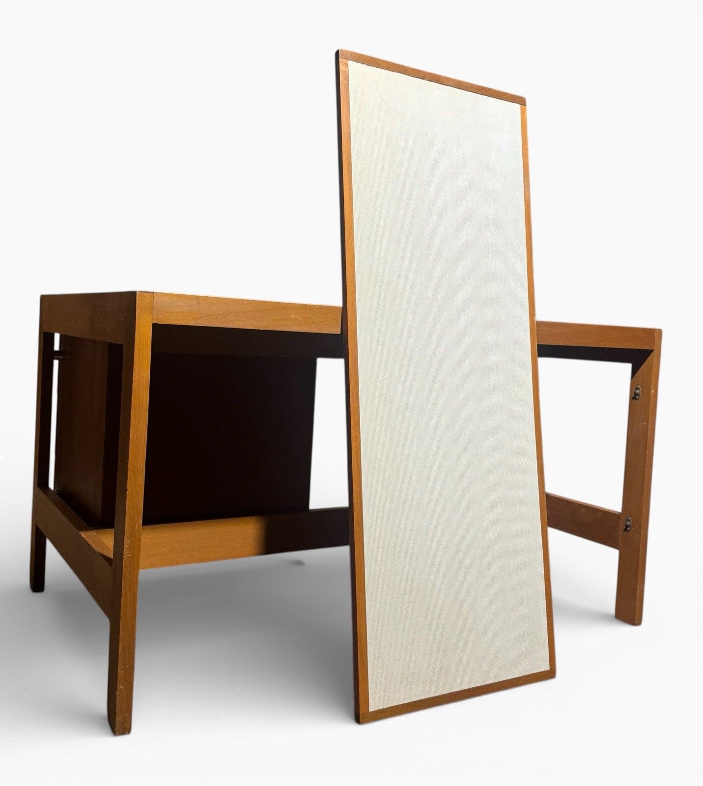 photo vintage Super Rare York Rosenberg Mardall Sycamore Desk Brian Henderson Retro C1959