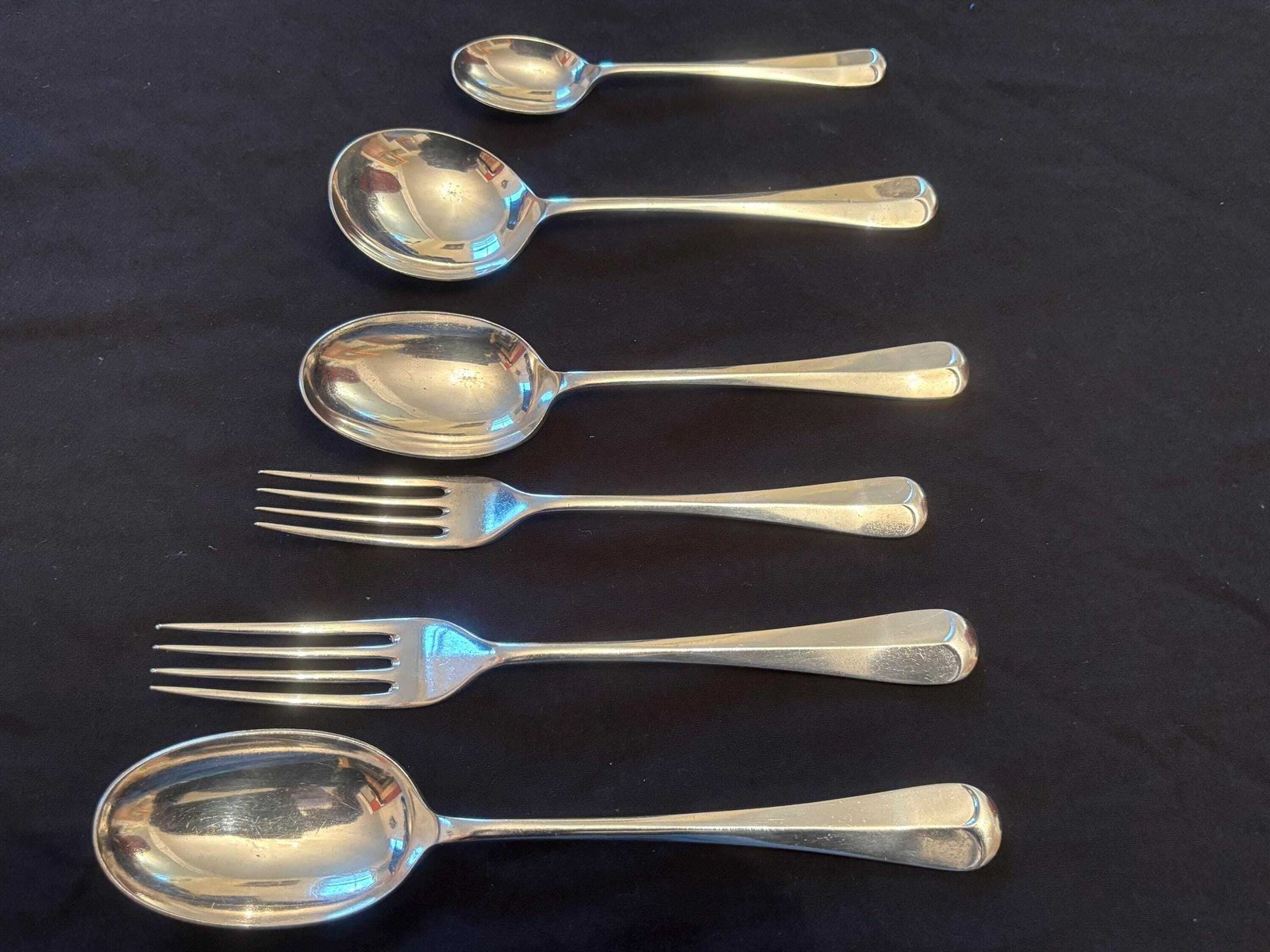 Vintage Silver Plated R.F Mosley 67 Piece Cutlery Set Bovine Bone Mahogany Box photo Home Decor