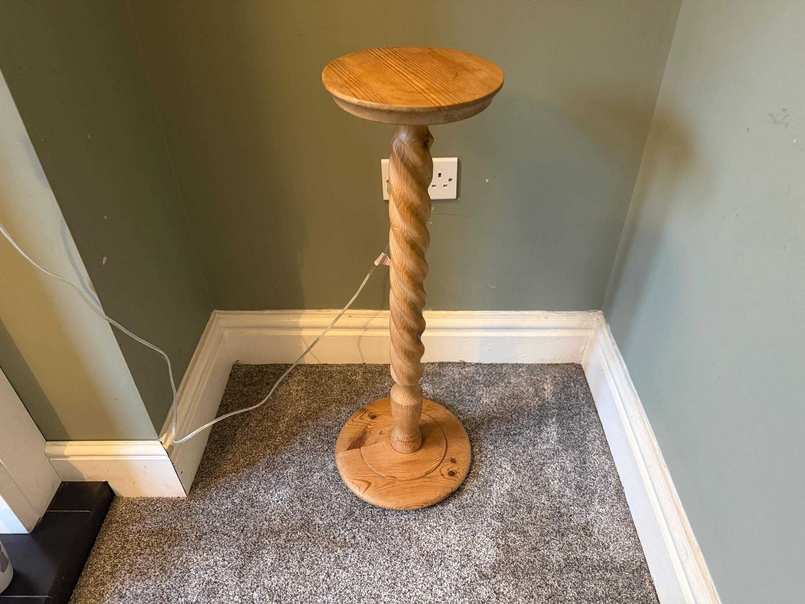 Vintage Solid Wood Plant Stand / Pot Stand / Pedestal Table / Lamp Stand photo 130.0