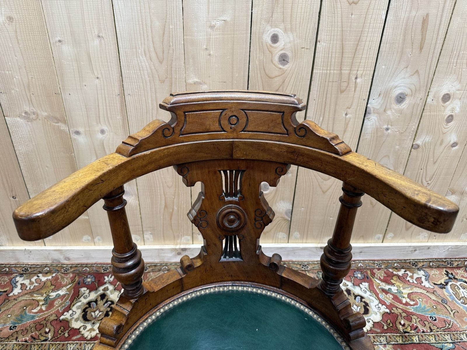 Fauteuil De Bureau à En Noyer Napoléon III photo 382.0