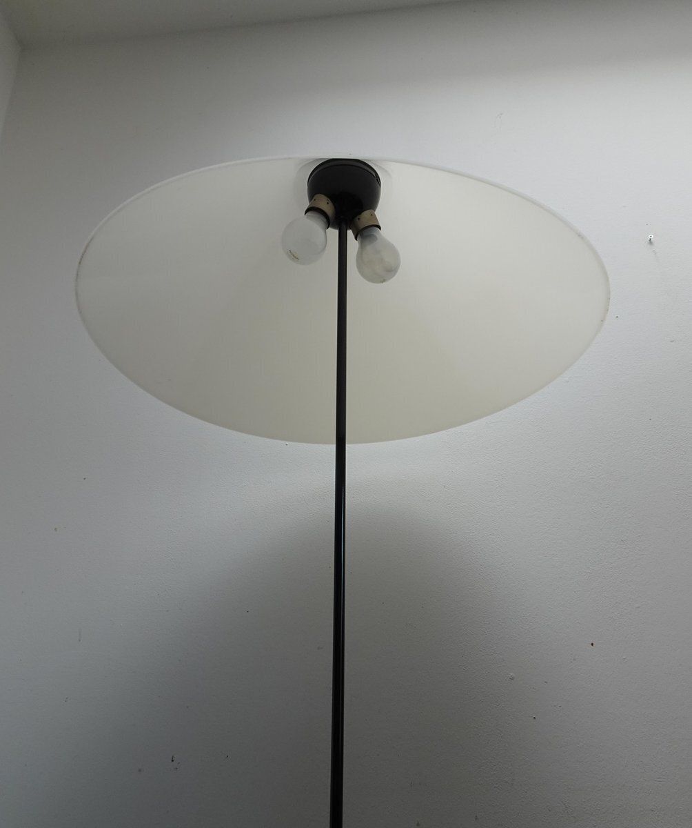 photo buy 301/C O Luce Snow Floor Lamp By Vico Magistretti For Oluce, 1973