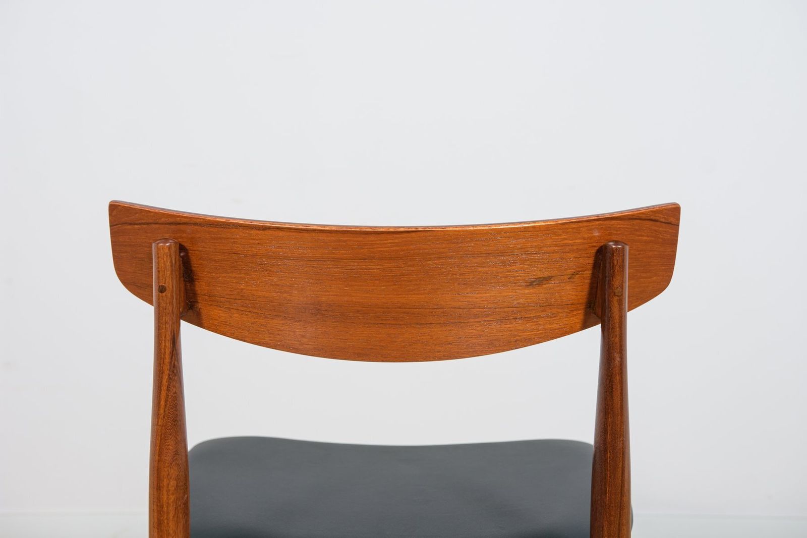 photo buy Mid Century Dining Chairs In Teak By Ib Kofod Larsen For G Plan, Great Britain, 1960s, Set Of 4