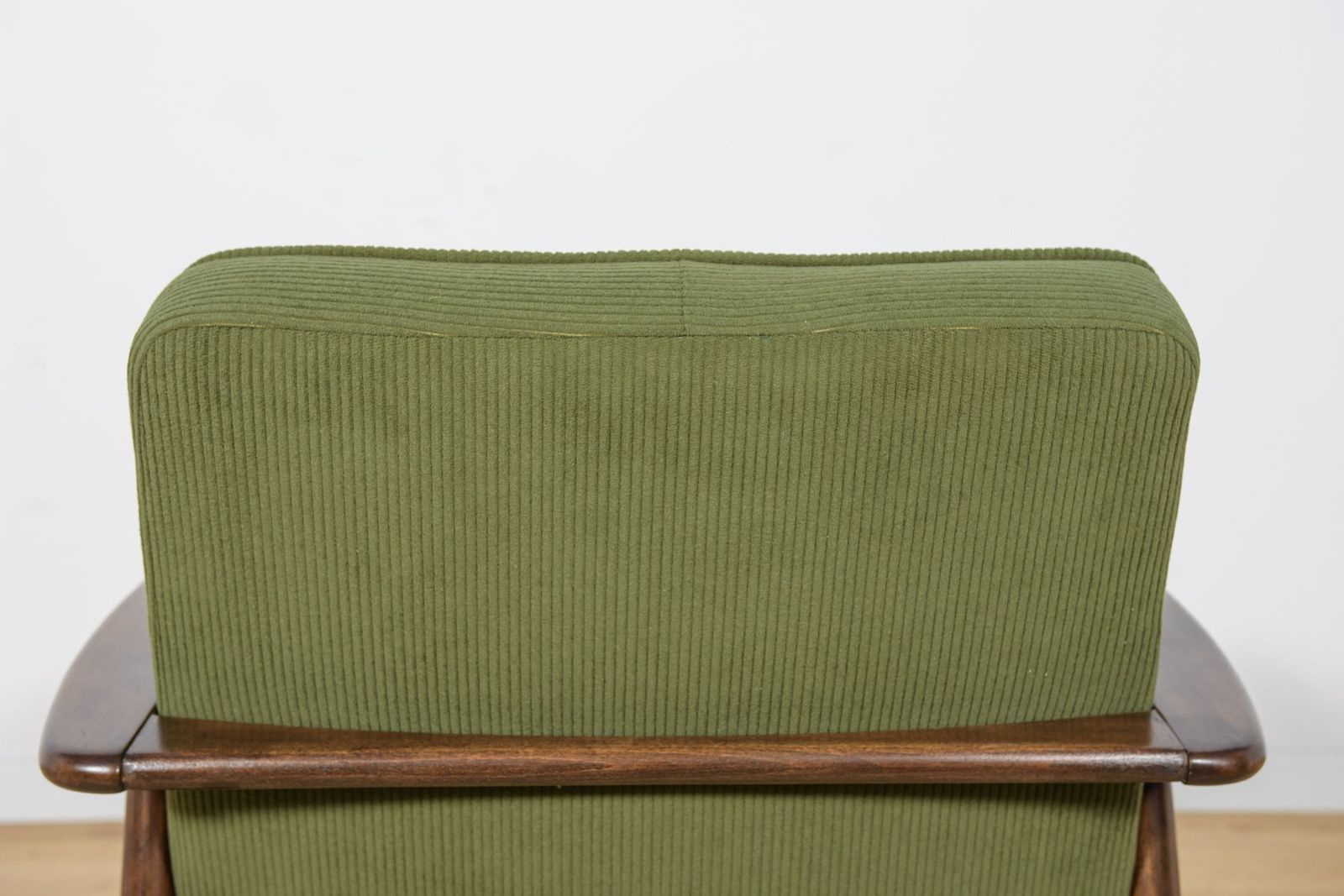 photo furniture Model 300 192 Armchair By Juliusz Kedziorek For Goscinska Furniture Factory, Poland, 1970s