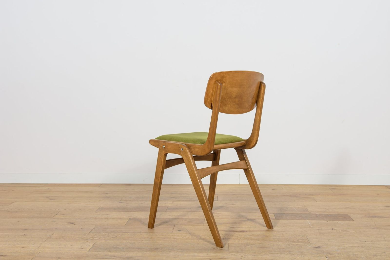photo furniture Model 229xb Boomerang Dining Chairs From Goscinski Furniture Factory, Poland, 1960s, Set Of 4
