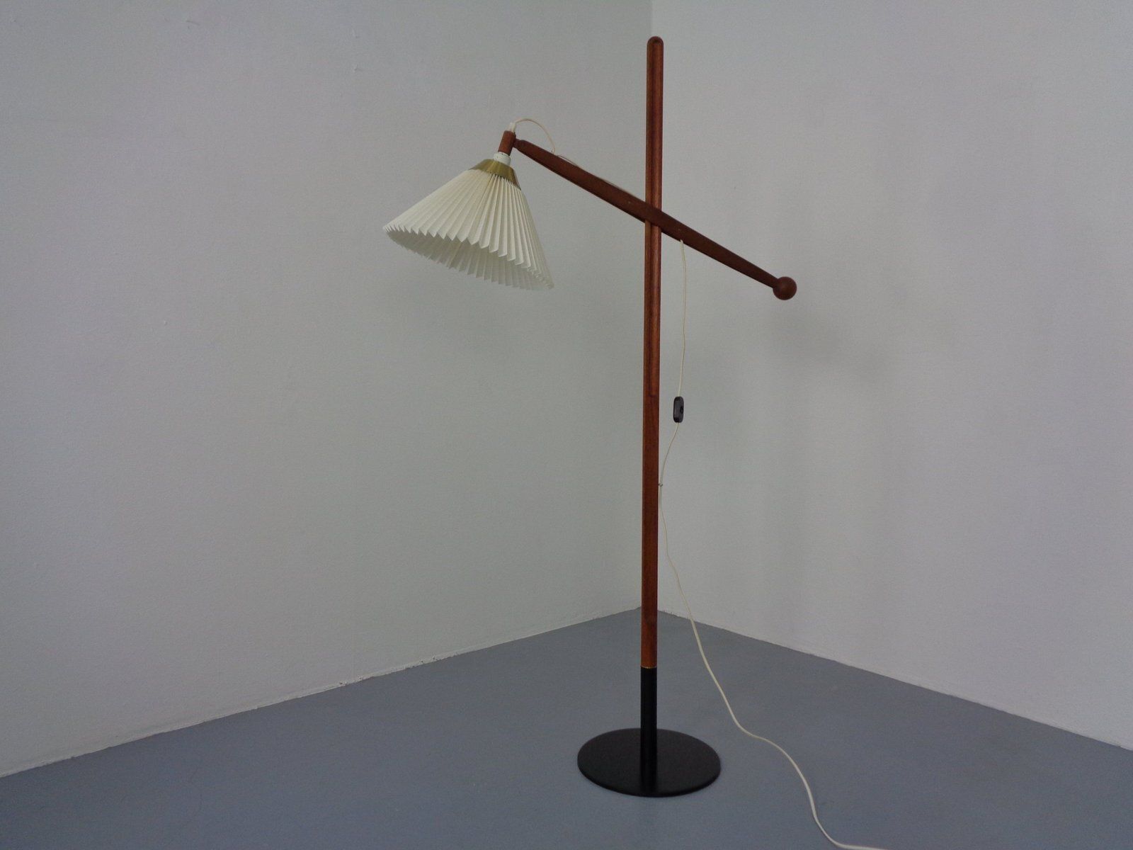 Model 325 Adjustable Floor Lamp In Teak By Vilhelm Wohlert For Le Klint, Denmark, 1950s