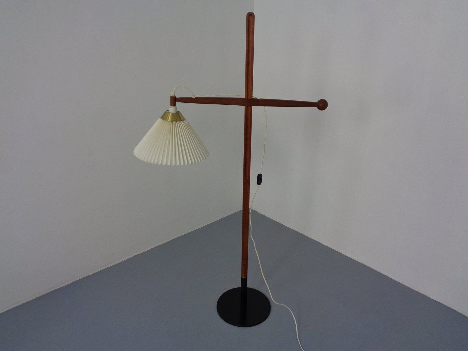 Model 325 Adjustable Floor Lamp In Teak By Vilhelm Wohlert For Le Klint, Denmark, 1950s photo 1821.0