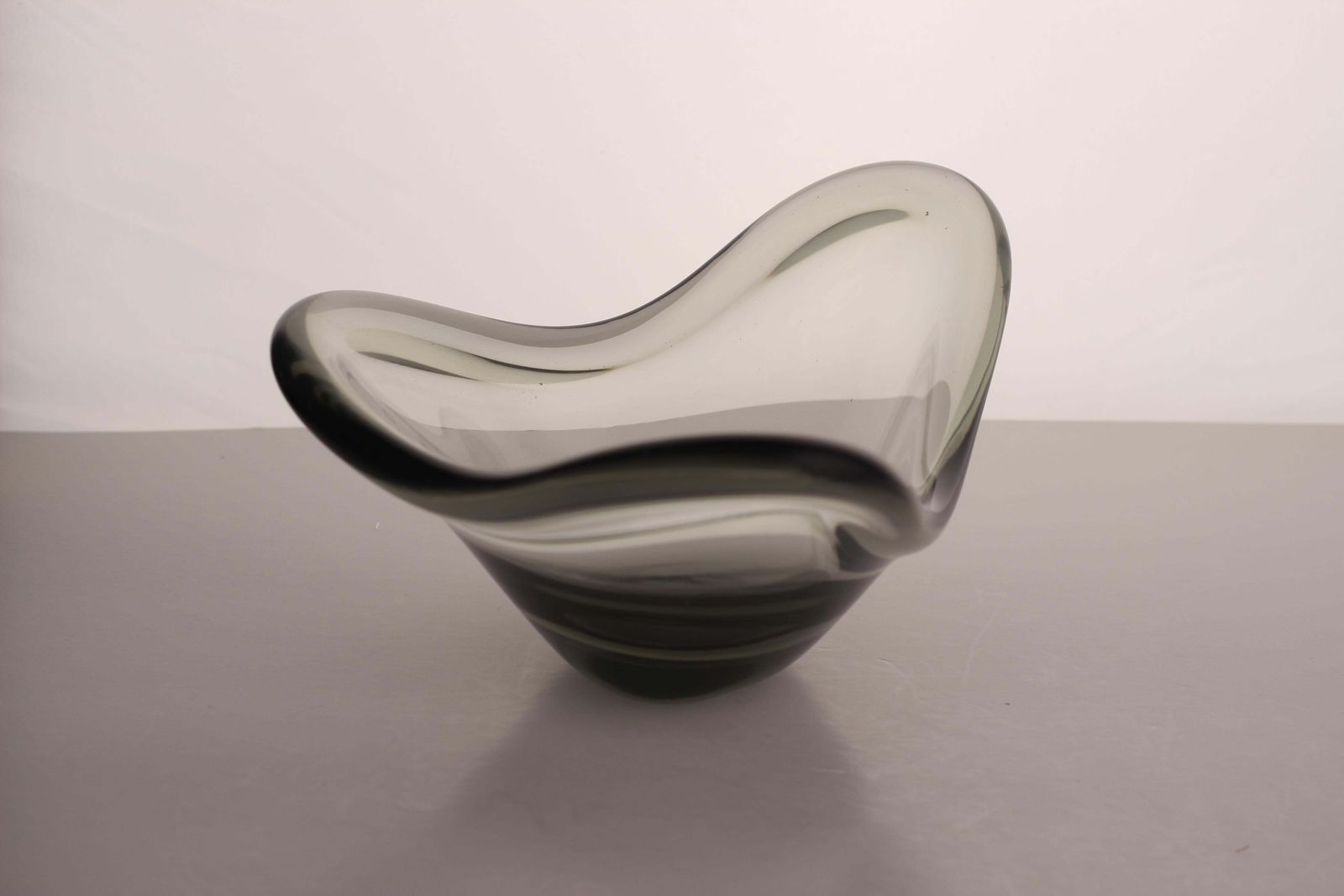 Scandinavian Modern Smoke Grey Glass Bowl, Per Lütken “Fionia” For Holmegaard photo 360.0