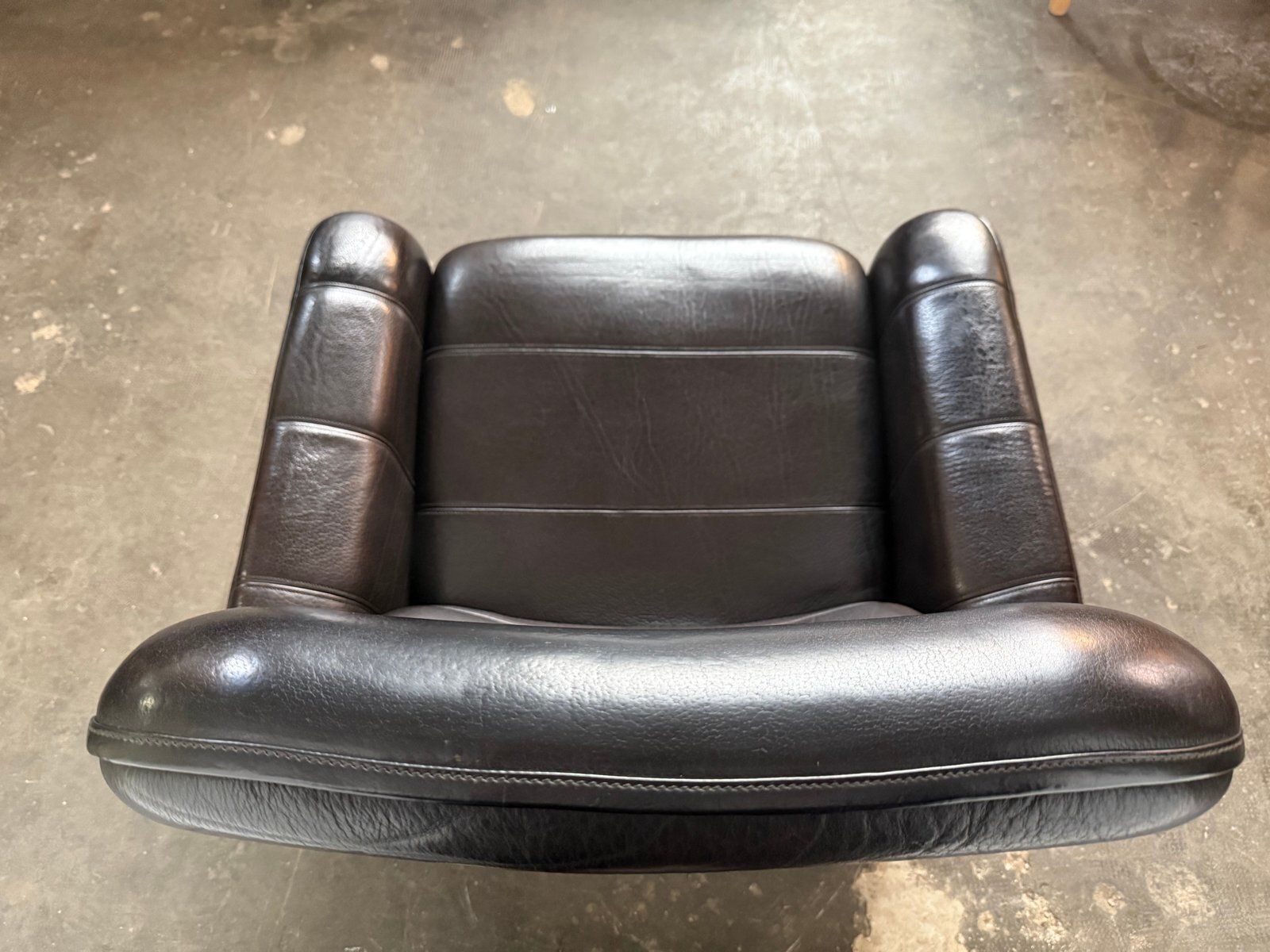 Black Leather Ds 50 Lounge Chairs From De Sede, 1970s, Set Of 2 photo vinterior