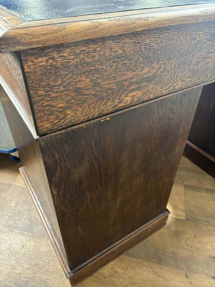 photo vinterior Victorian Oak Twin Pedestal Kneehole Desk