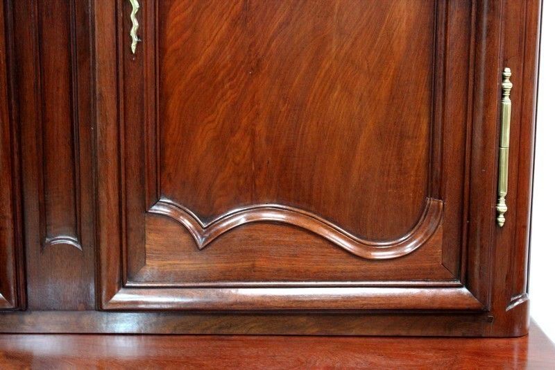 Buffet Two Body Port Louis XV, 18th Century photo vinterior