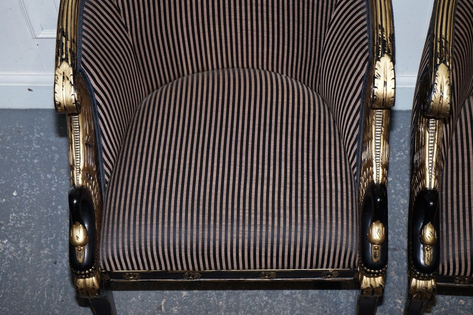 photo vinterior Lovely Pair Of Black Lacquered And Gilt Upholstered Open Armchairs