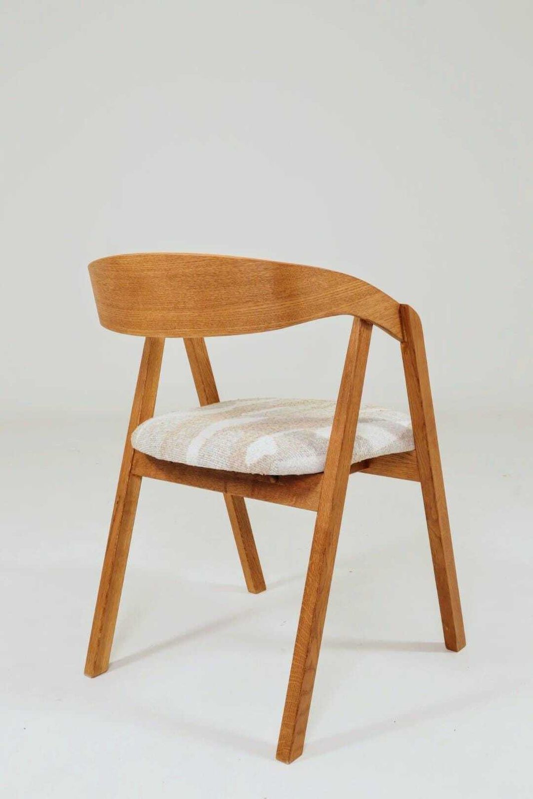 449.0 Set Of Two Oak Dining Chairs, Natural Wood, Jacquard Fabric photo