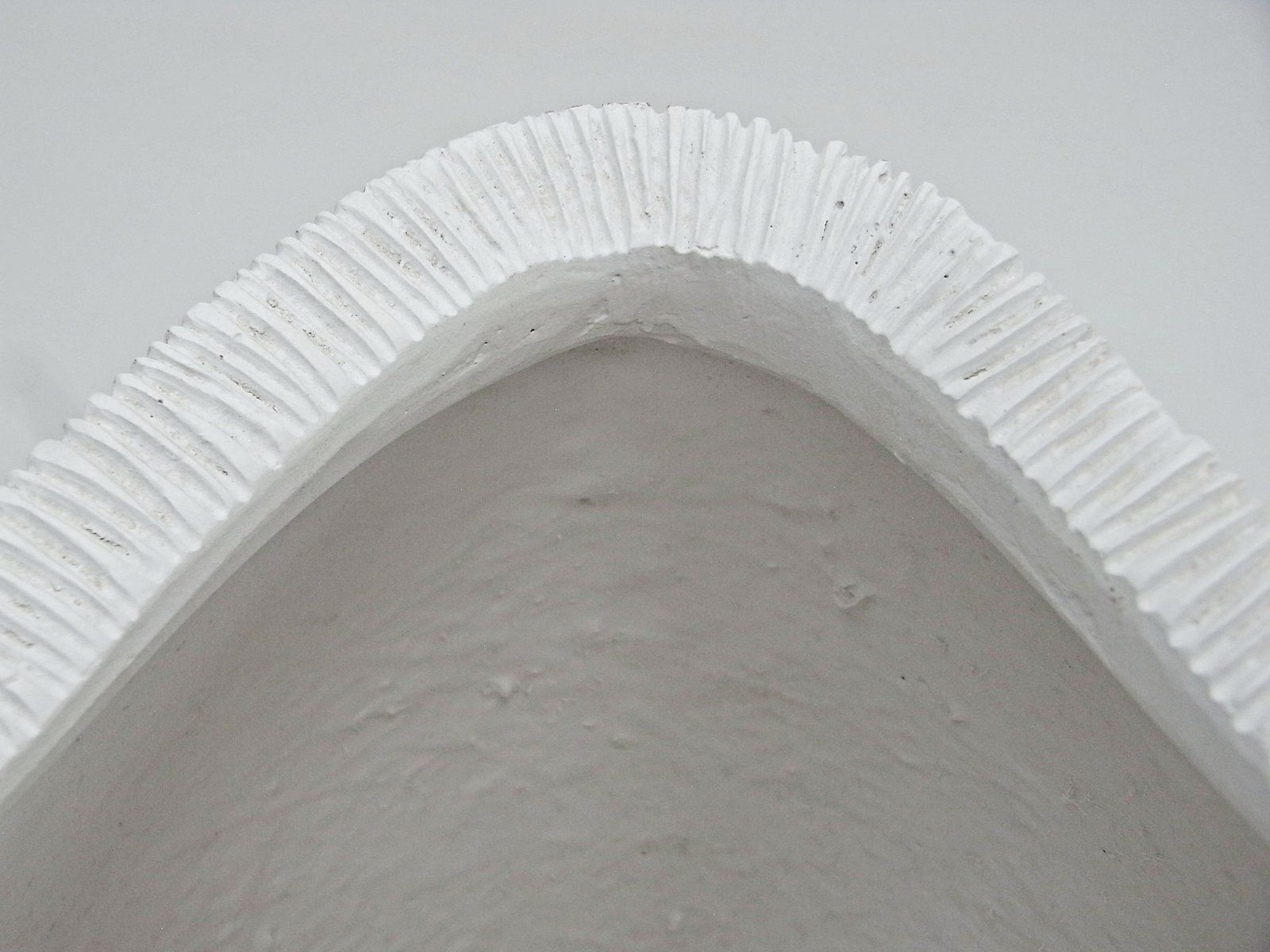 photo furniture Amorphous Flower Pot Made Of White Fiberglass By Gunter Lambert, 2000s