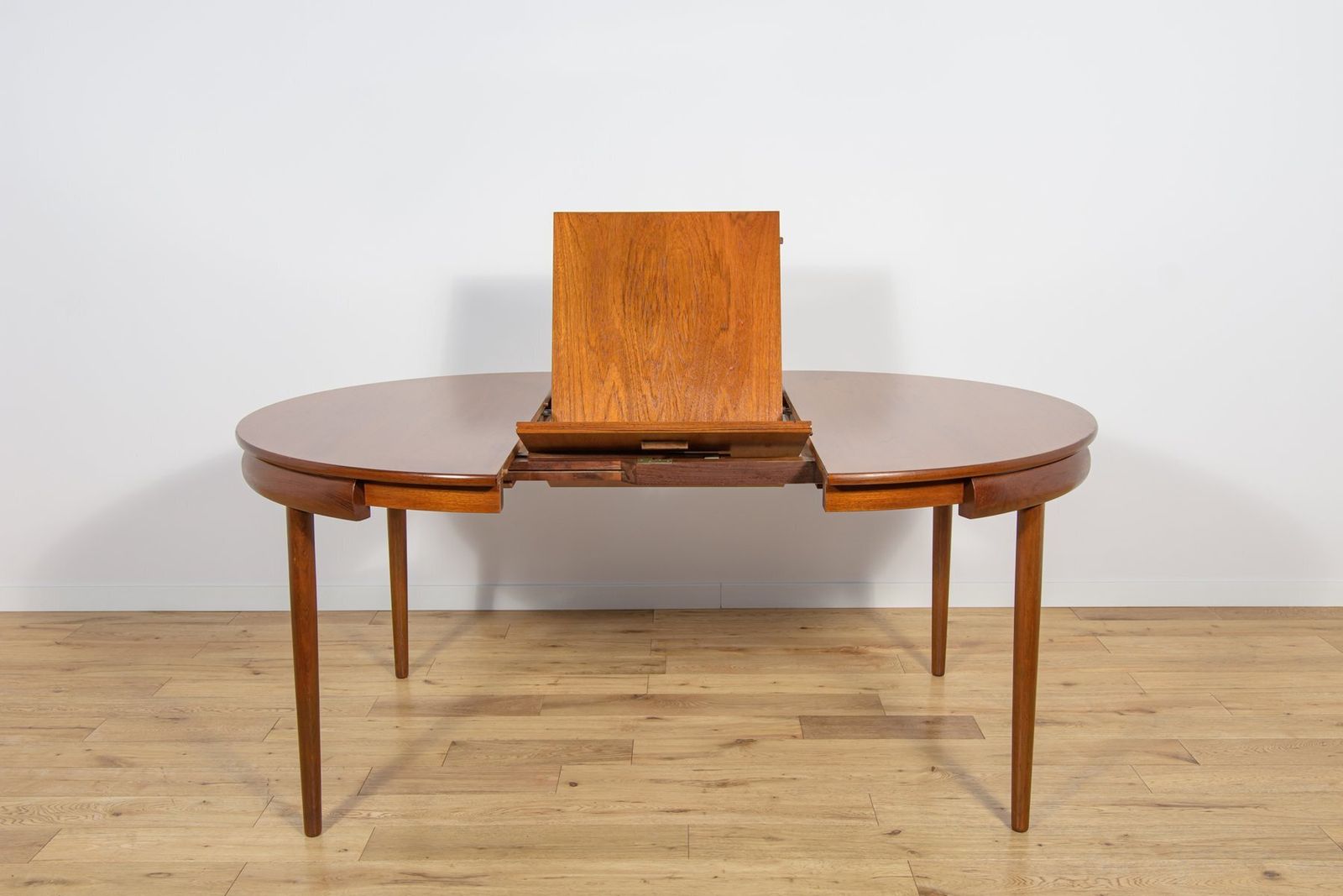 photo vinterior Mid Century Modern Teak Dining Table And Chairs By Hans Olsen For Frem Røjle, Denmark, 1960s, Set Of 5