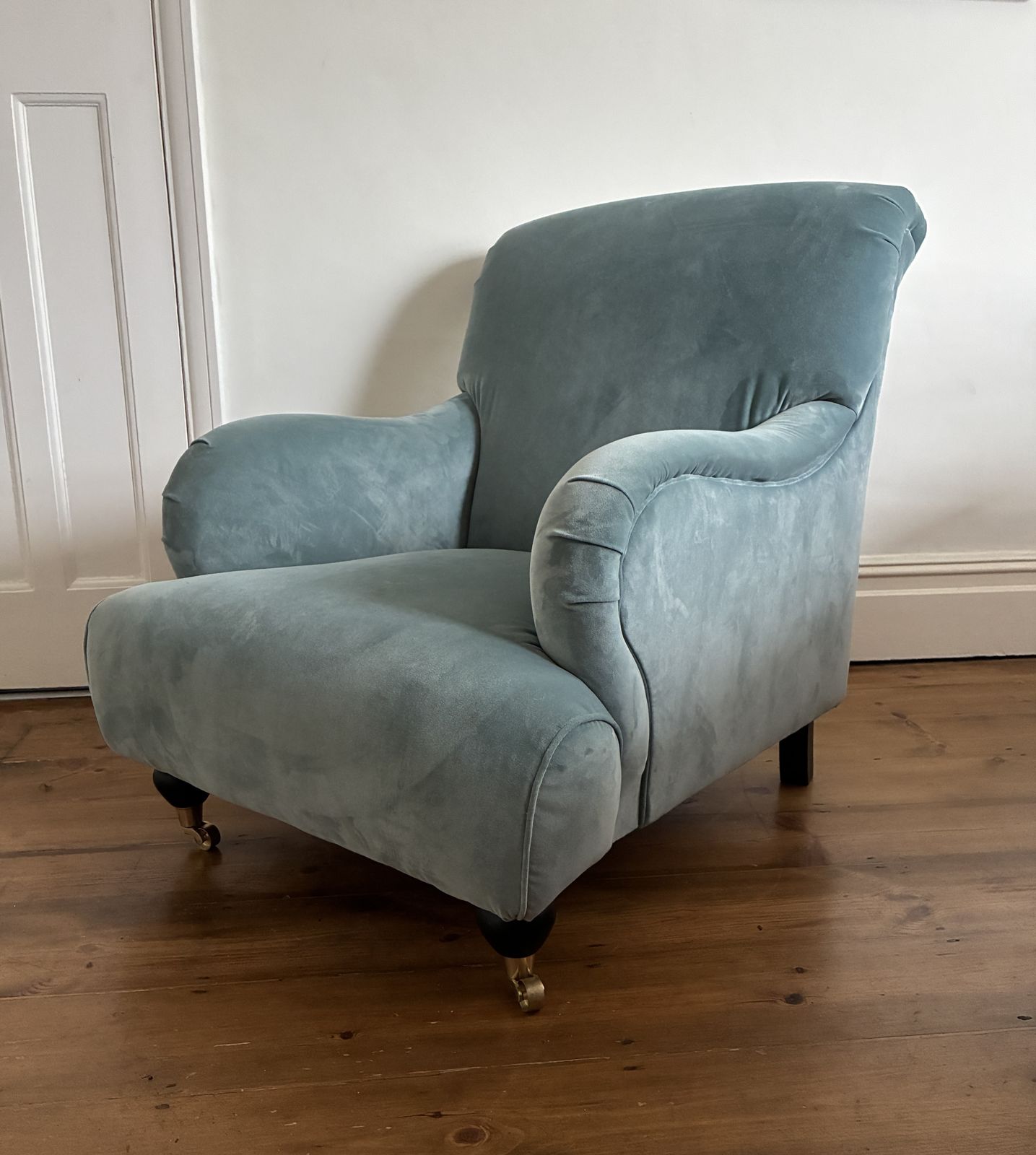 photo furniture St Ives Armchair