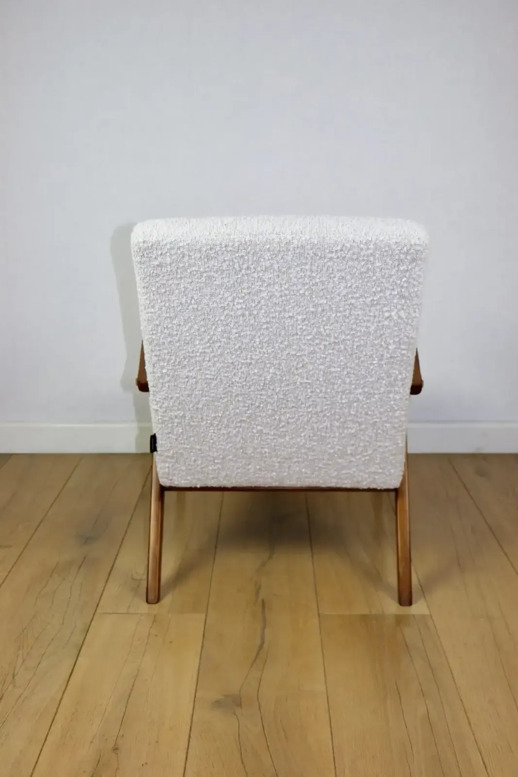 Vintage B 310 Var Armchair, White Bouclé Structure, 1970s   Beech Wood photo vintage