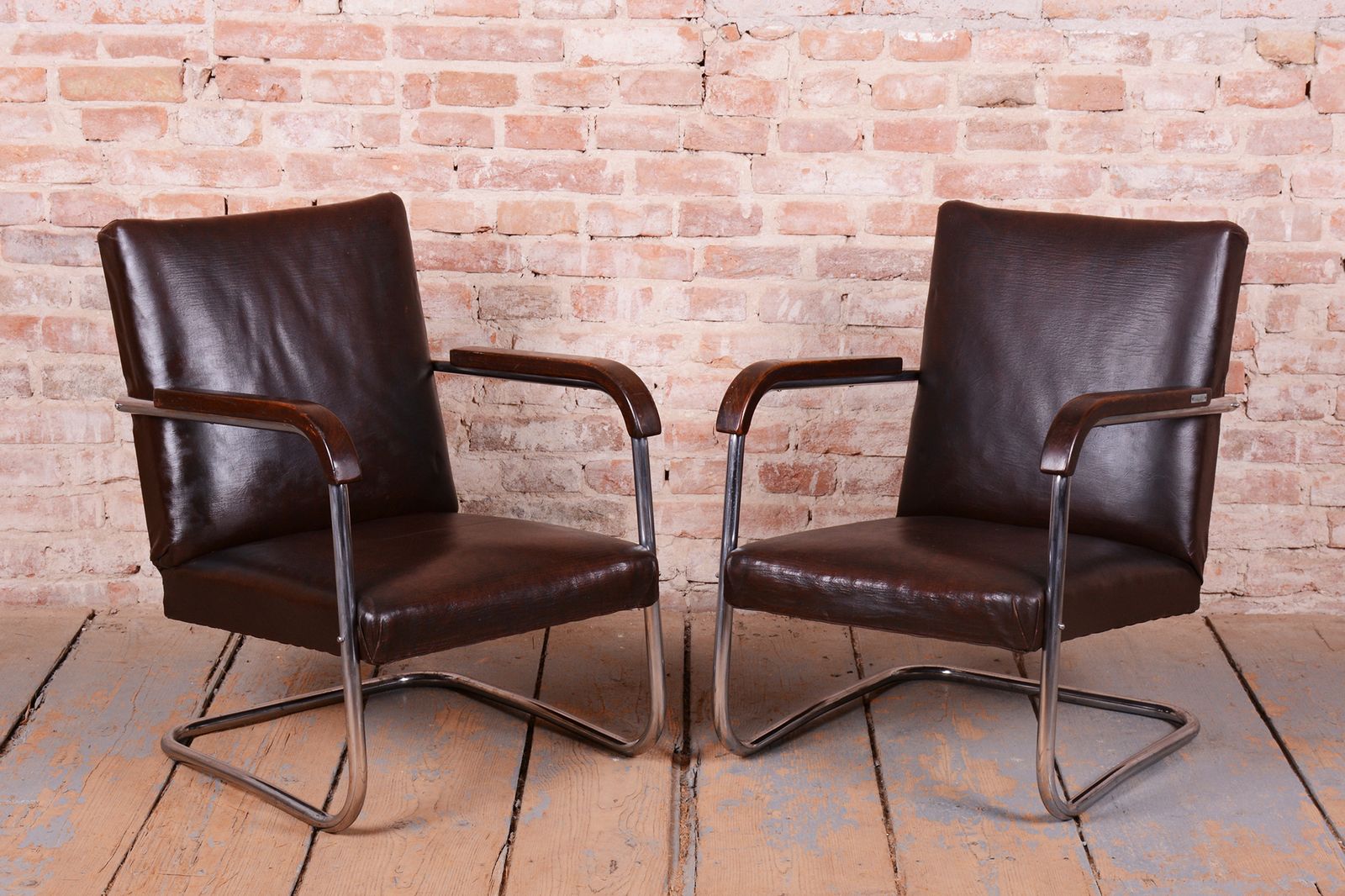 Pair Of Restored Bauhaus Armchairs, By A. Lorenz For Mücke Melder, Czech, 1930s photo Furniture