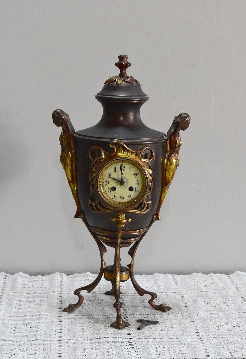 Pendulum Vase Art Nouveau 19th Century