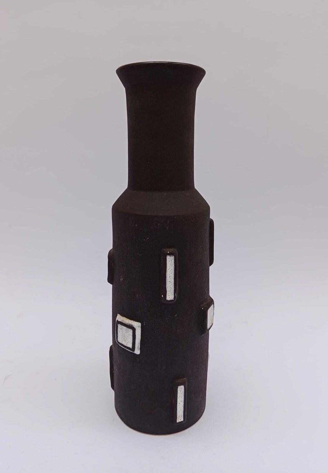 Rare Aldo Londi Bitossi Ceramic Vase, Mid Century Modern, Black, Spool, Frit Decoration photo furniture