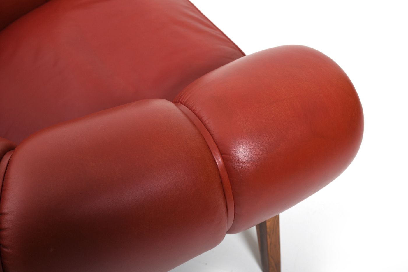 photo vinterior Original And Rare Danish „Croissant“ Easychair By Illum Wikkelsø 1950s