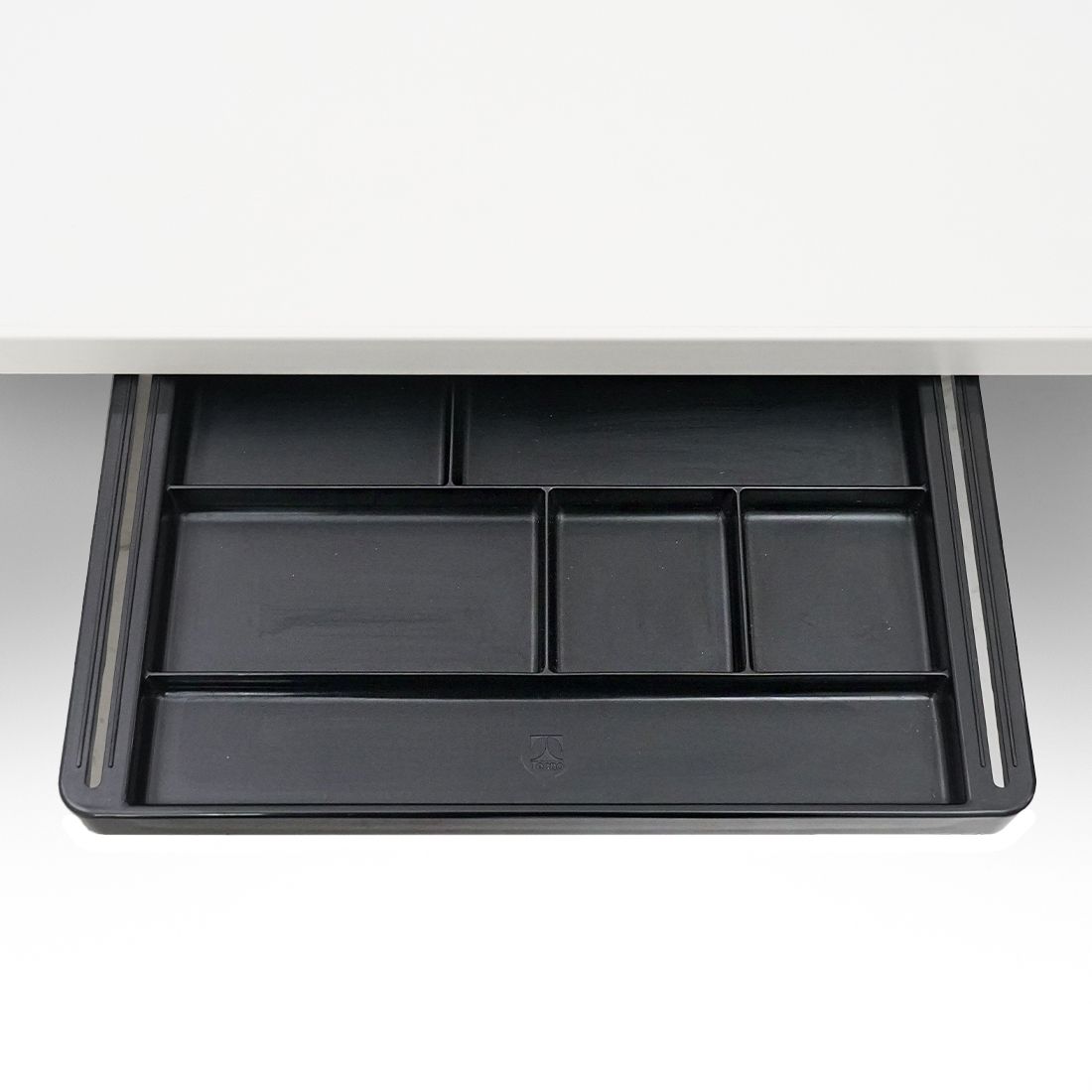 photo buy “Graphis” Desk By Osvaldo Borsani For Tecno, 1970s
