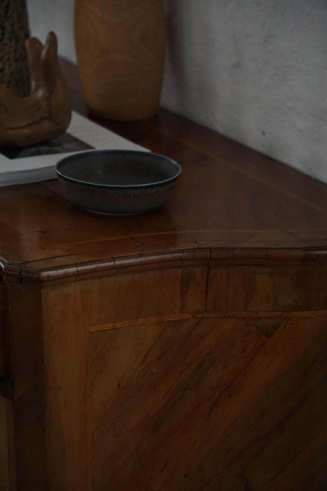 photo buy 18th Century, Antique Serpentine Front Danish Baroque Walnut Chest Of Drawers